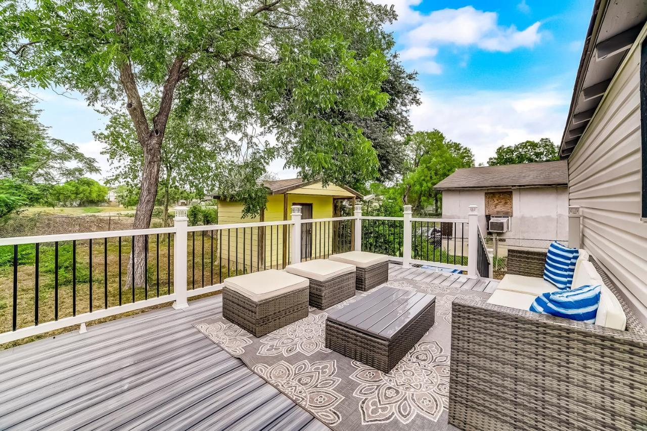 Midtown Modern Farmhouse San Antonio Exterior foto